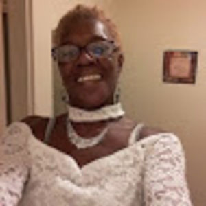 Meet your Posher, Ella